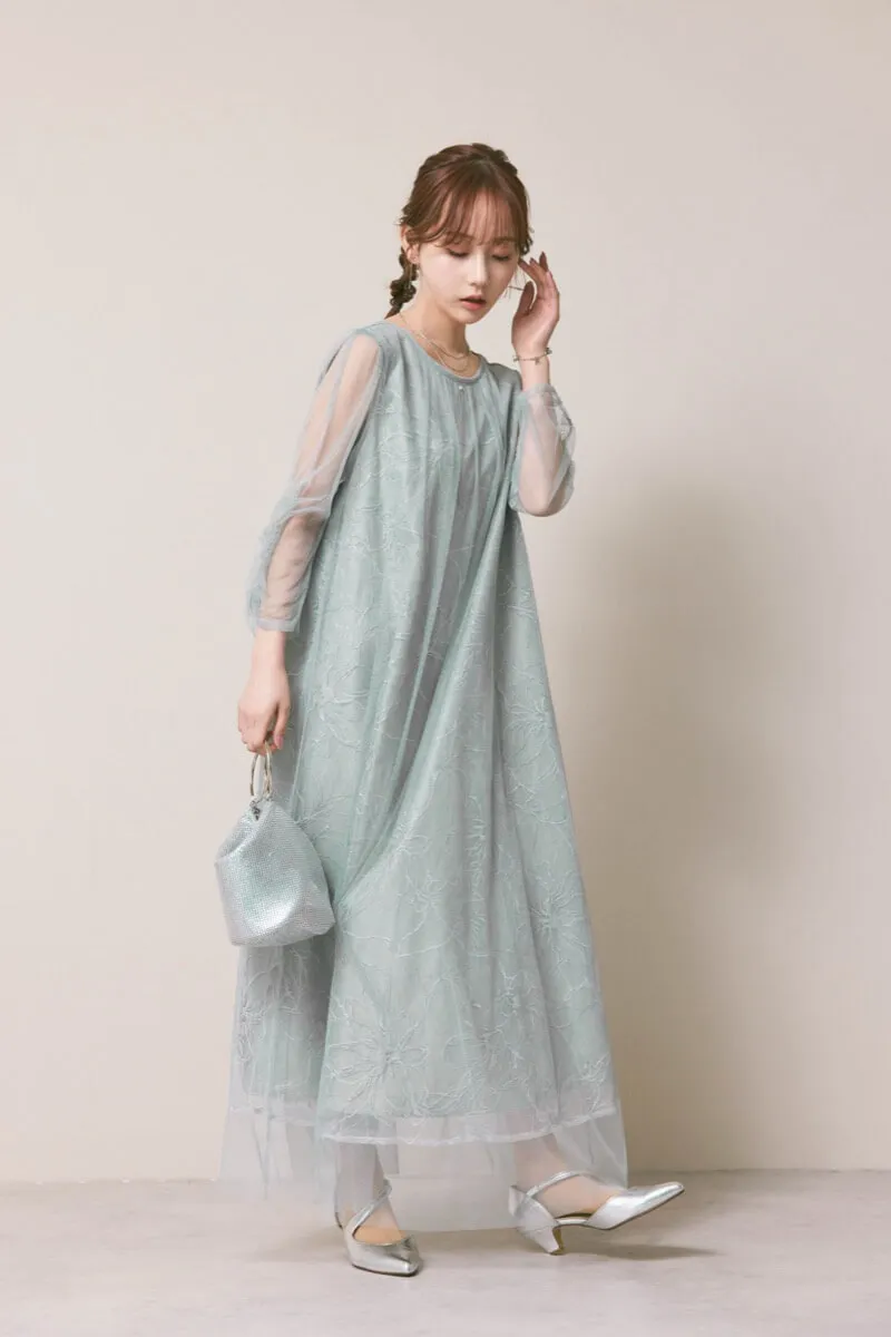 ミントグレーのシアーペタルレイヤードドレス