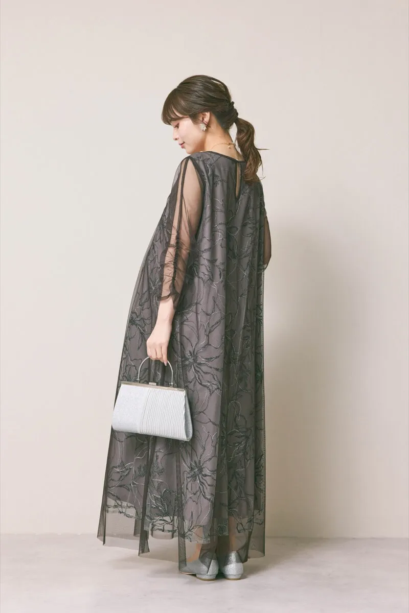 チャコールのシアーペタルレイヤードドレス