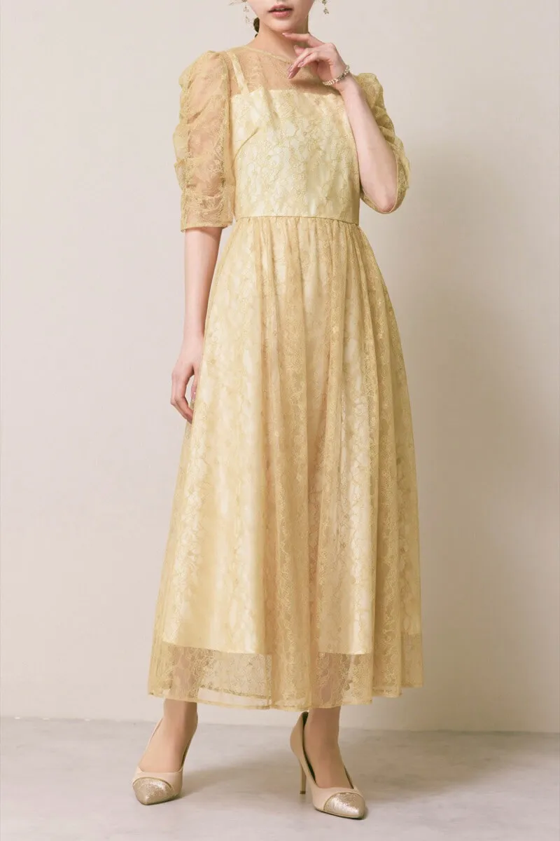 イエローのギャザースリーブレースアップドレス