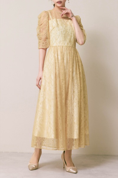 イエローのギャザースリーブレースアップドレス