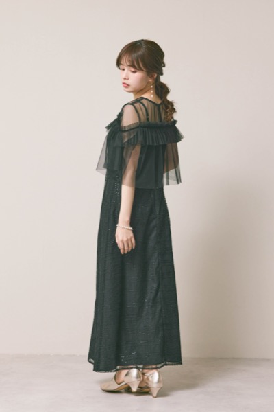 ブラックのフリルチュールチェック柄ドレス