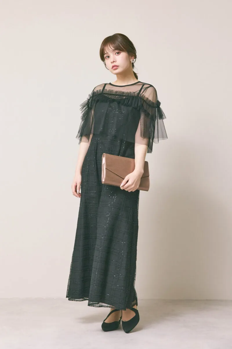 ブラックのフリルチュールチェック柄ドレス