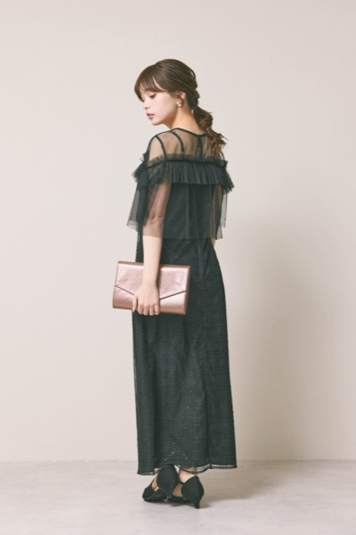 ブラックのフリルチュールチェック柄ドレス