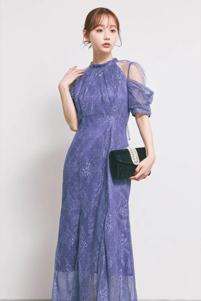 ダークブルーのシアーショルダーレースドレス