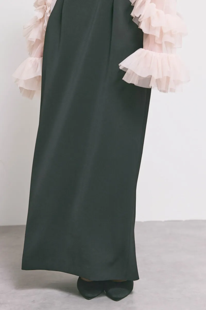 ブラック×ピンクのラッフルスリーブボレロセットドレス