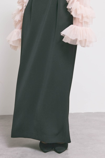 ブラック×ピンクのラッフルスリーブボレロセットドレス