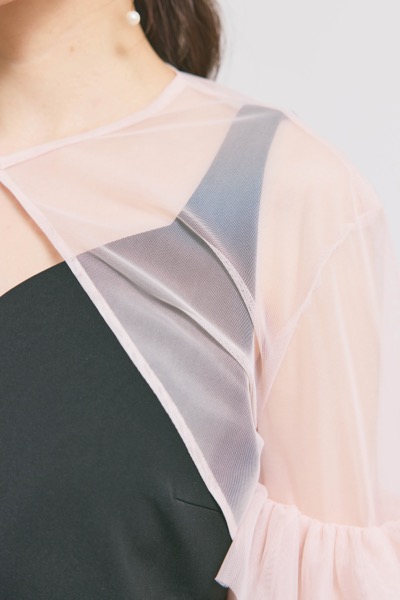 ブラック×ピンクのラッフルスリーブボレロセットドレス