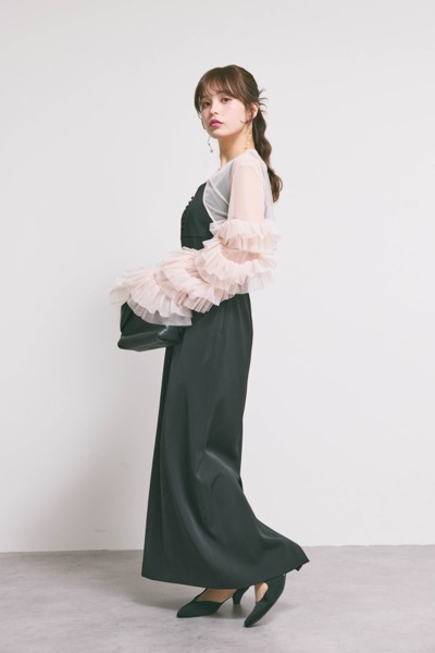 ブラック×ピンクのラッフルスリーブボレロセットドレス