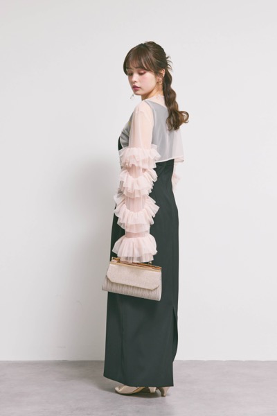 ブラック×ピンクのラッフルスリーブボレロセットドレス