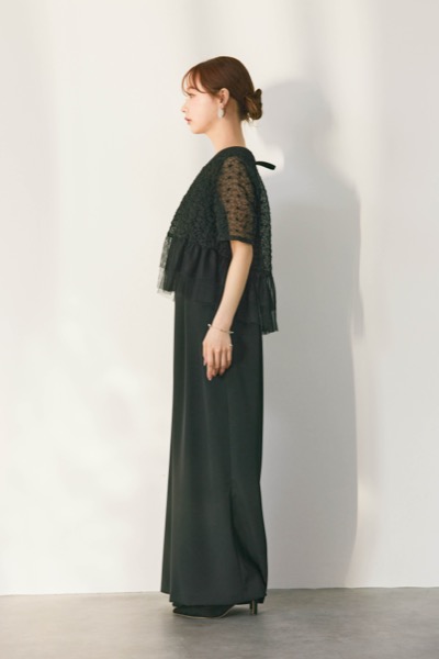 ブラックのティアードチュールオールインワンドレス