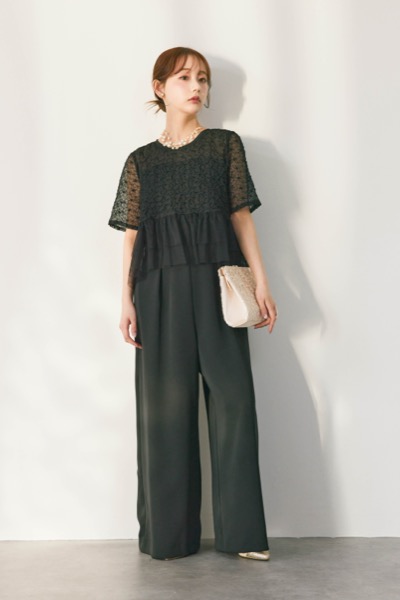 ブラックのティアードチュールオールインワンドレス