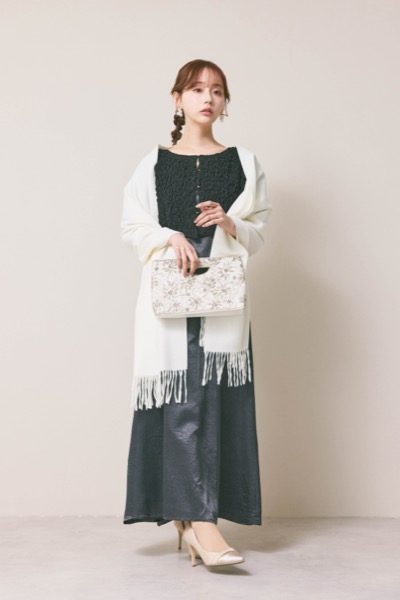 ブラック×チャコールのシャーリングブラウスセットドレス