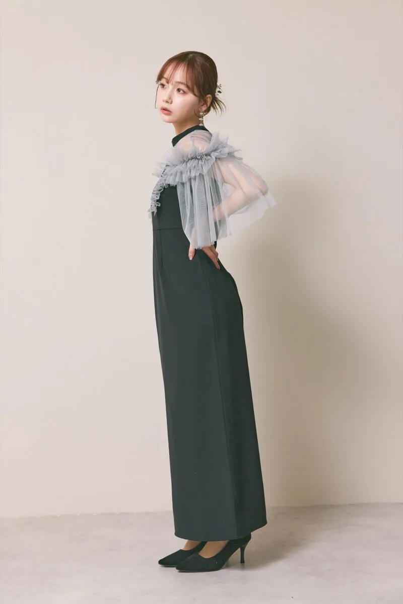 ブラックのフリルショルダーIラインドレス