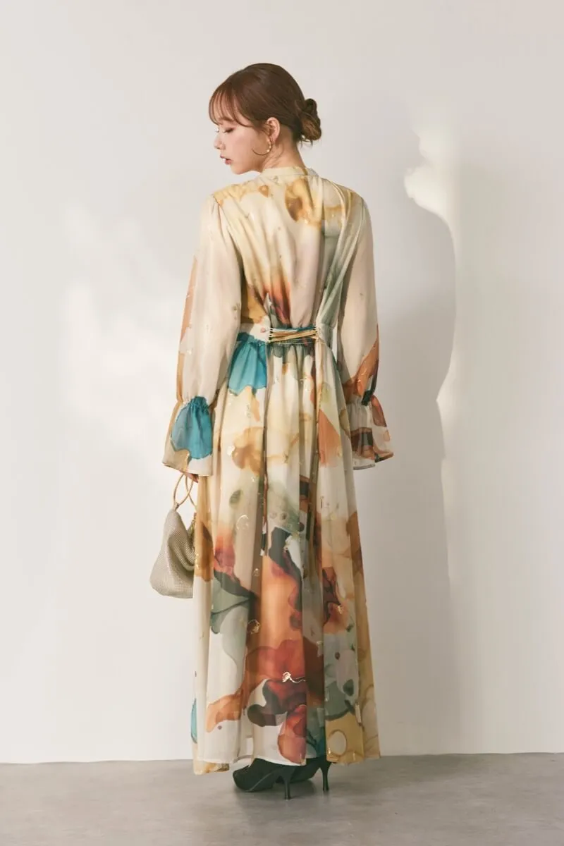 ベージュのインクアートドレス