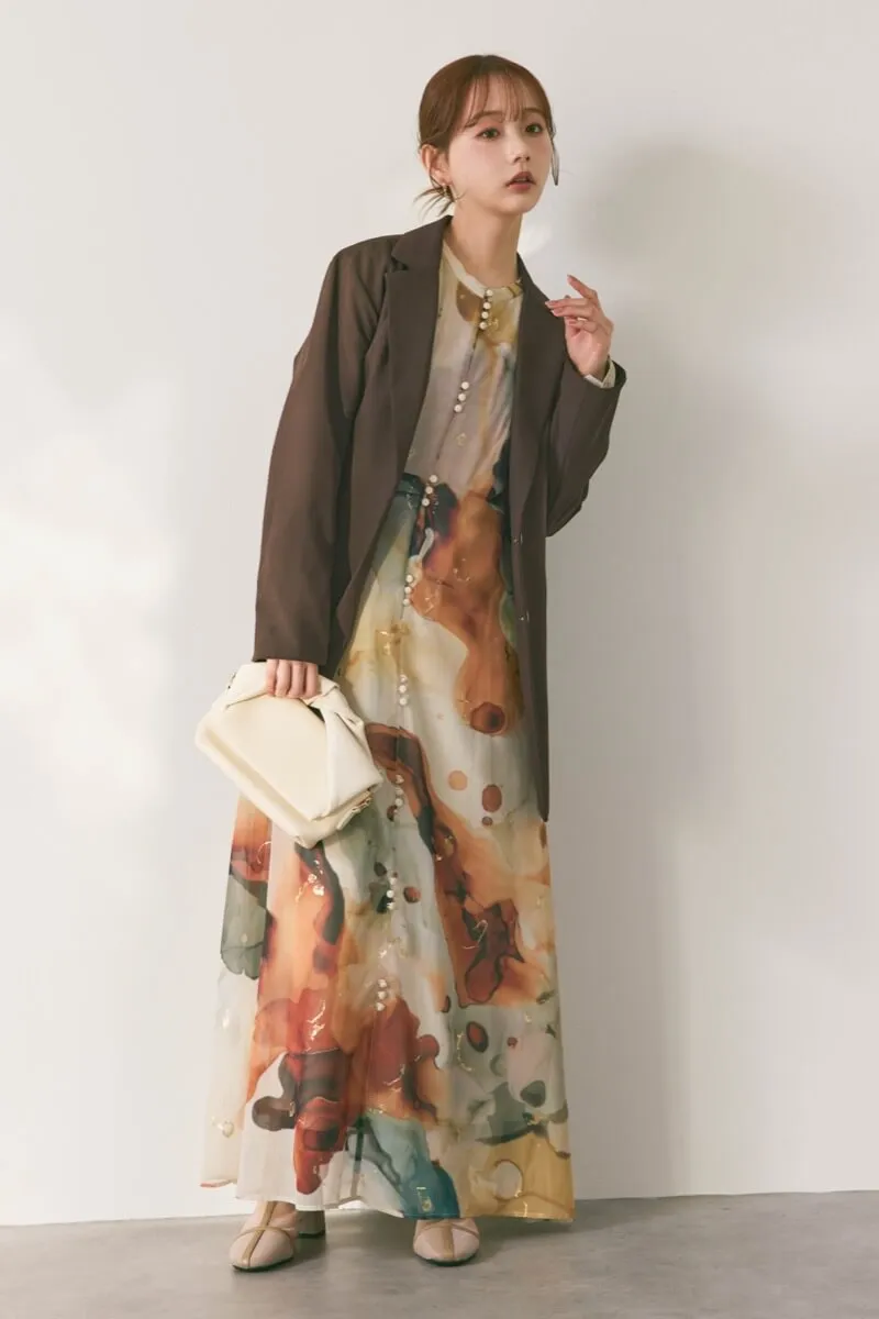 ベージュのインクアートドレス