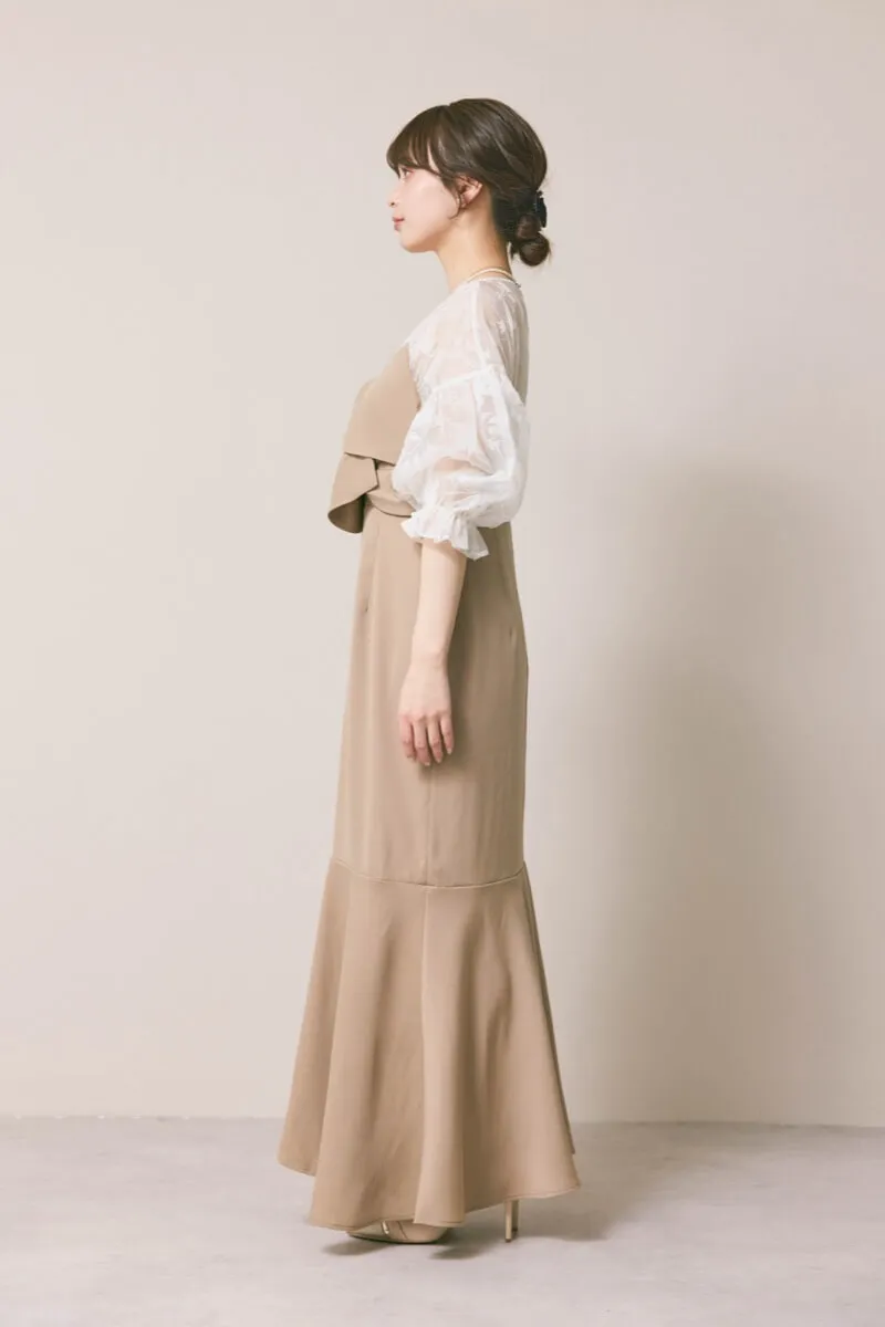 ベージュのシアーパフドレス