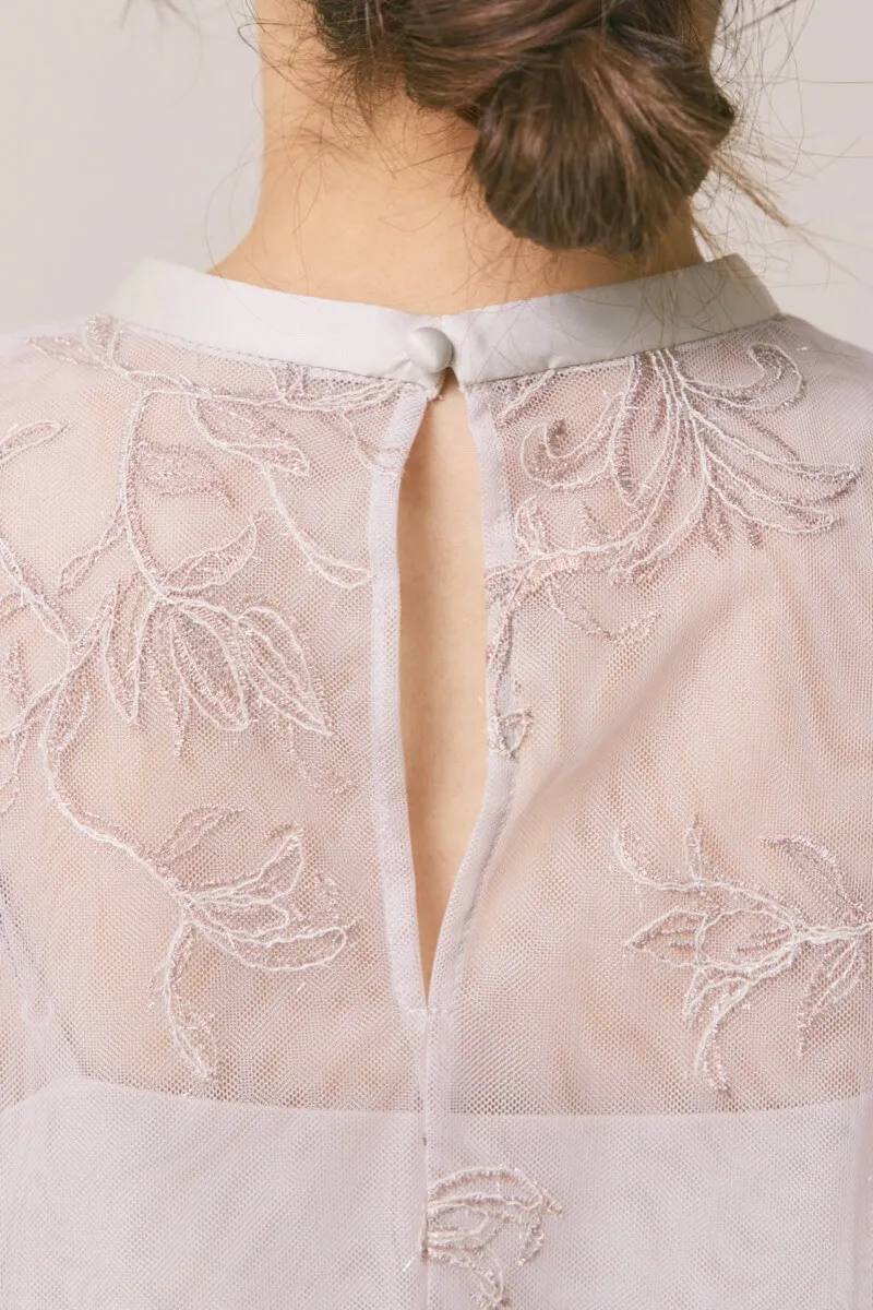 ライトピンクのエンブロイダリーボレロセットドレス