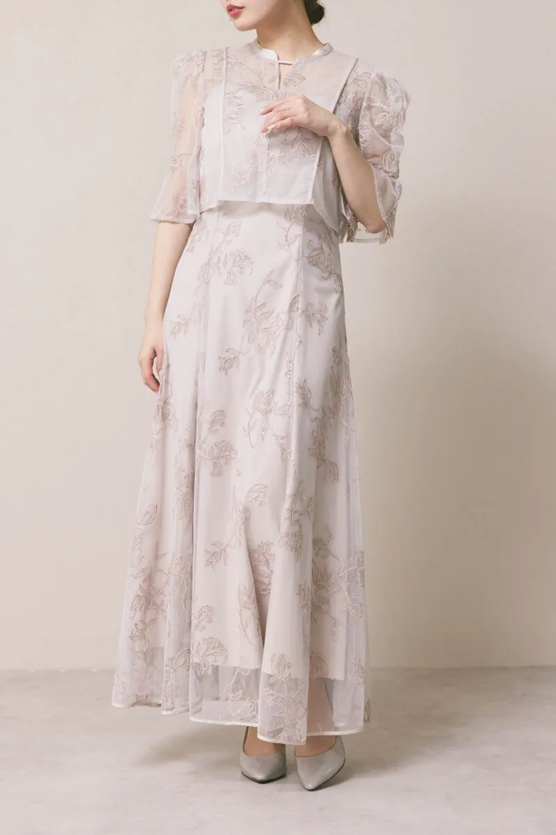 ライトピンクのエンブロイダリーボレロセットドレス