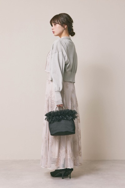 ライトピンクのエンブロイダリーボレロセットドレス