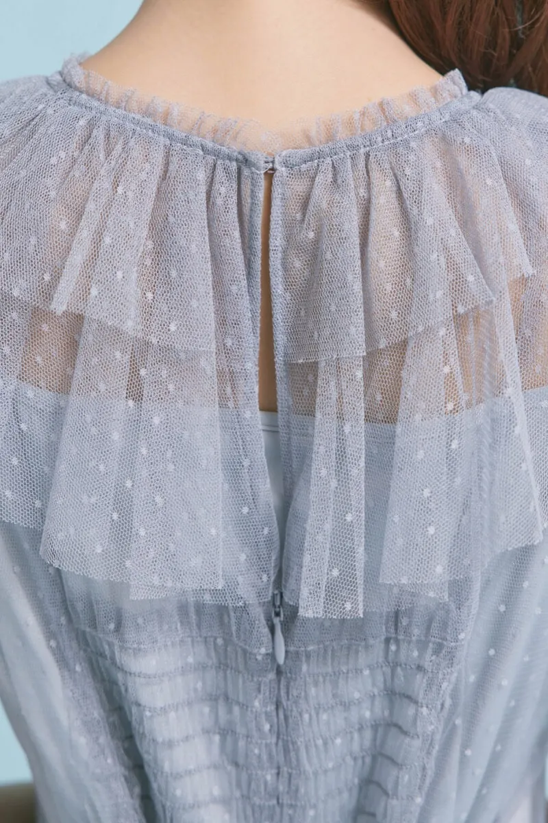 ブルーのチュールティアードドレス