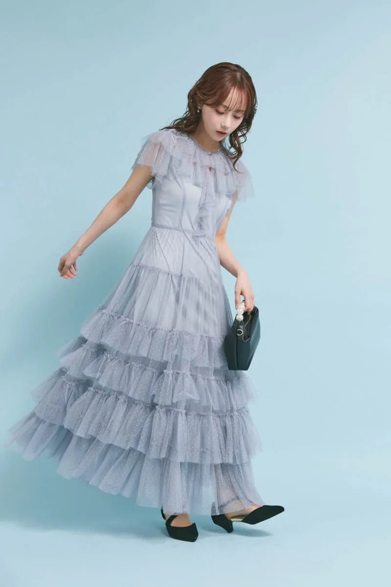 ブルーのチュールティアードドレス