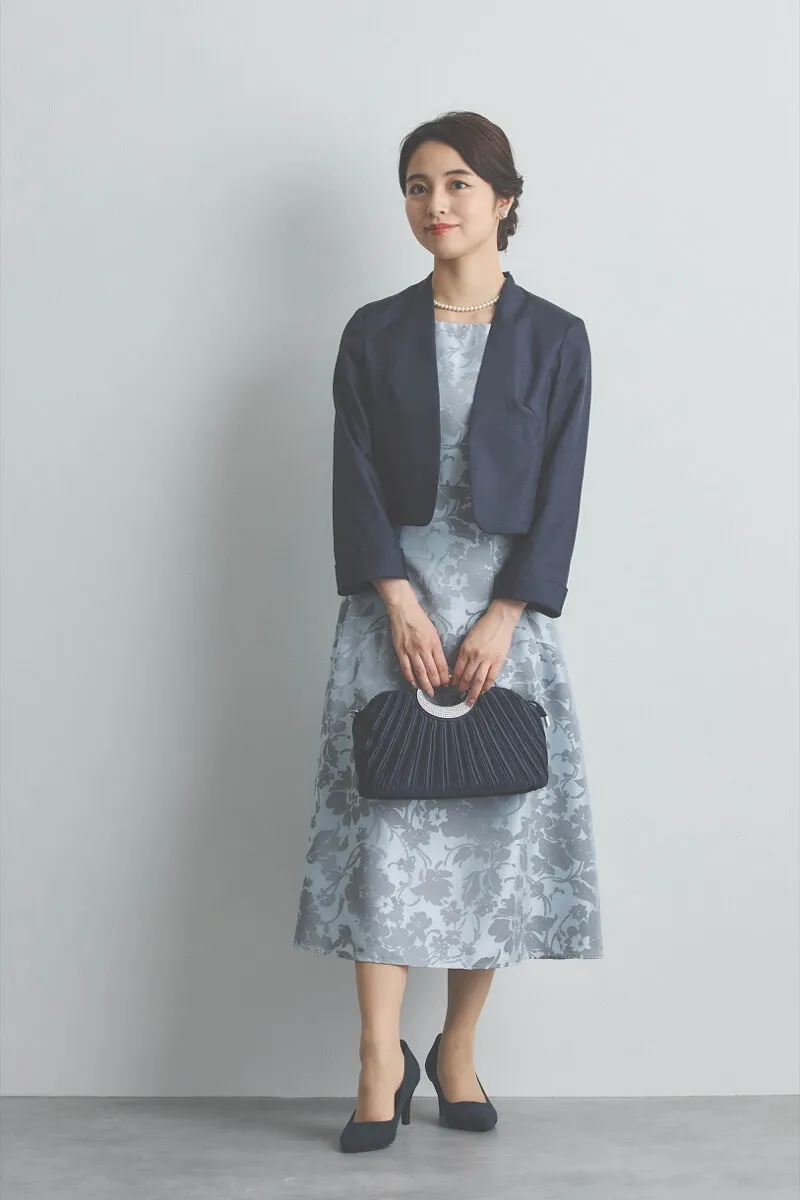 シルバーのシフォンスリーブ花模様ドレス