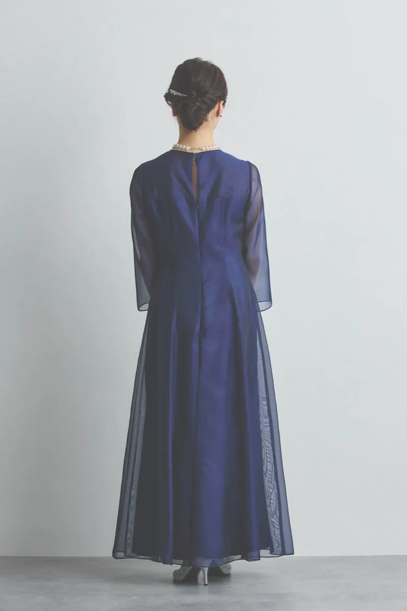 ネイビーのラメ刺繍シフォン切替ロングドレス