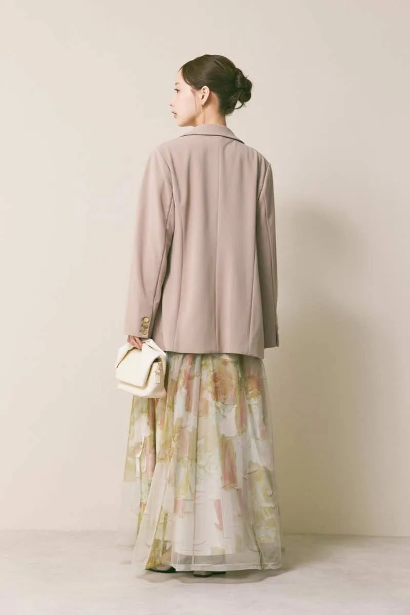 ライトベージュのアートシアードレス