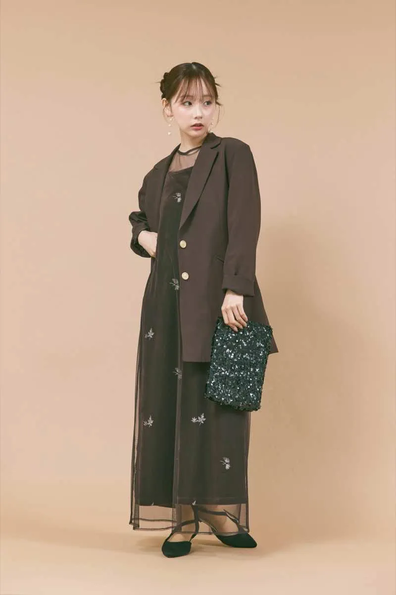 ダークブラウンの刺繍ベロアチュールドレス