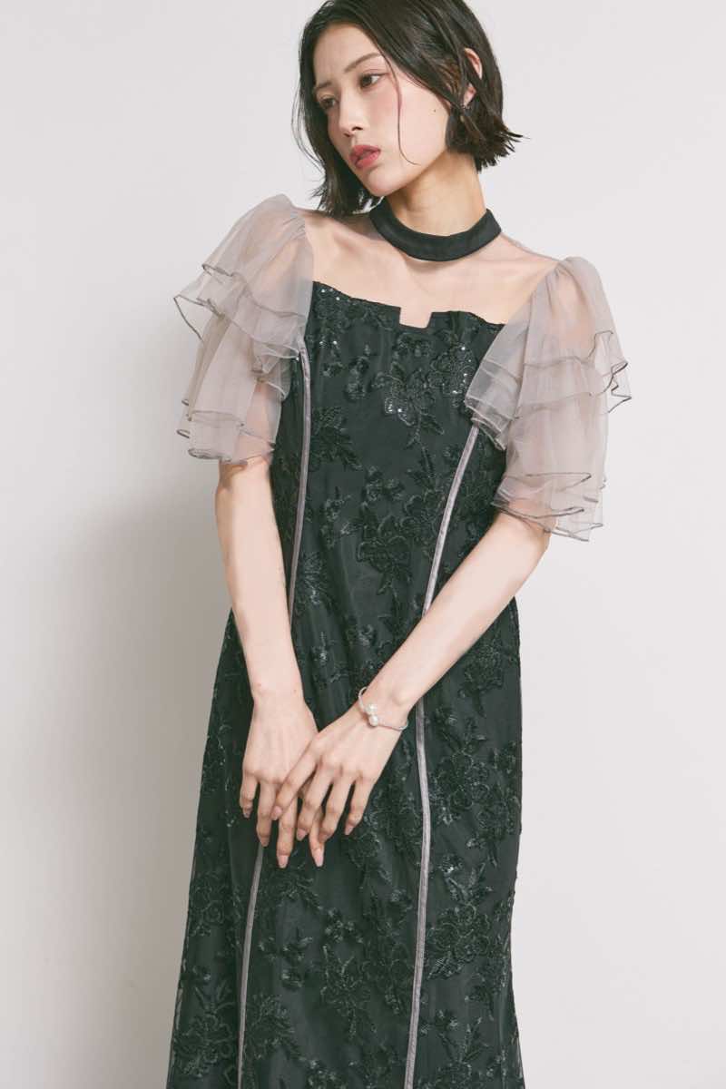 ブラックのスパンコール刺繍マーメイドドレス