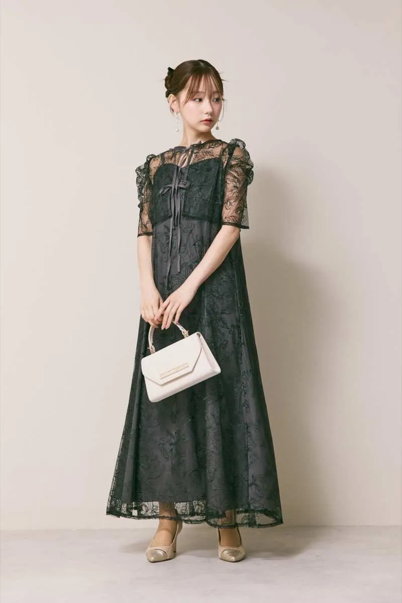 ブラックのシアーボレロセットアップドレス