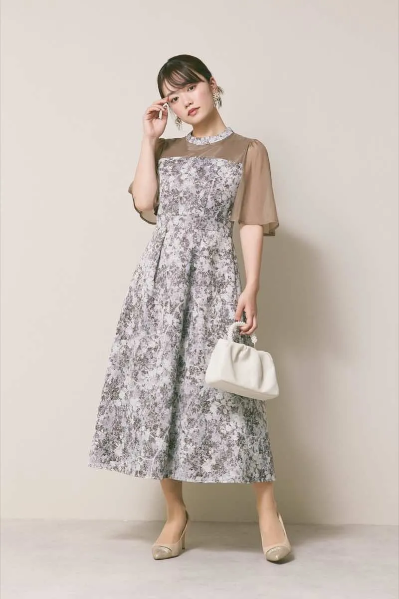 ブラウンのシフォンスリーブジャガードドレス