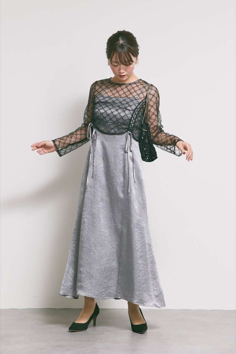 グレーのドロストギャザーセパレートドレス