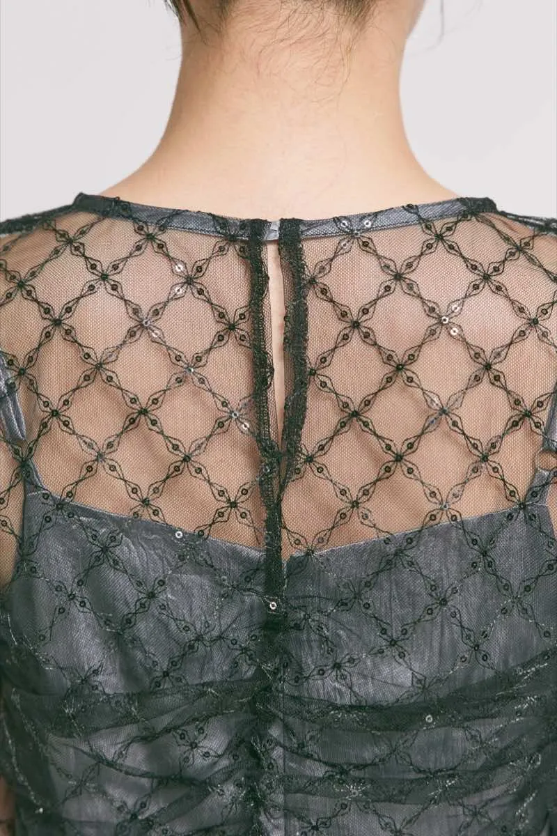 グレーのドロストギャザーセパレートドレス