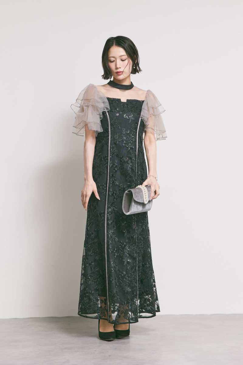 ブラックのスパンコール刺繍マーメイドドレス