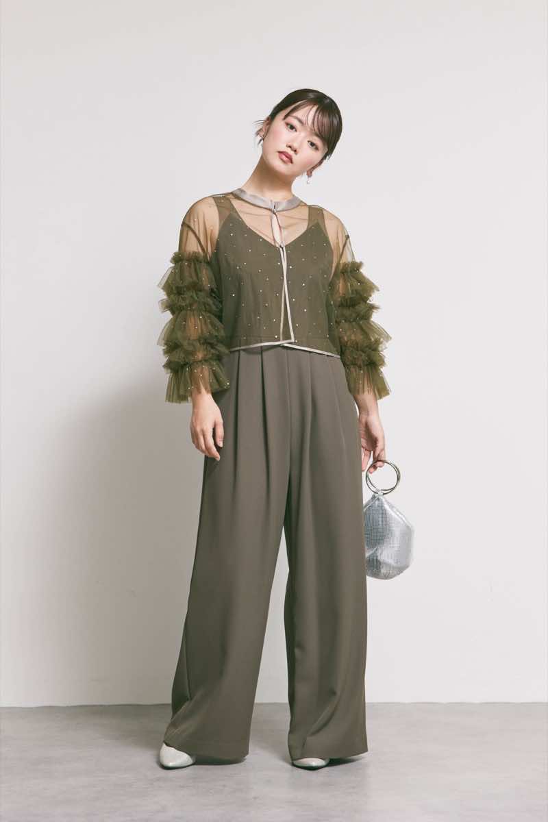 カーキのラッフルトップスパンツドレス
