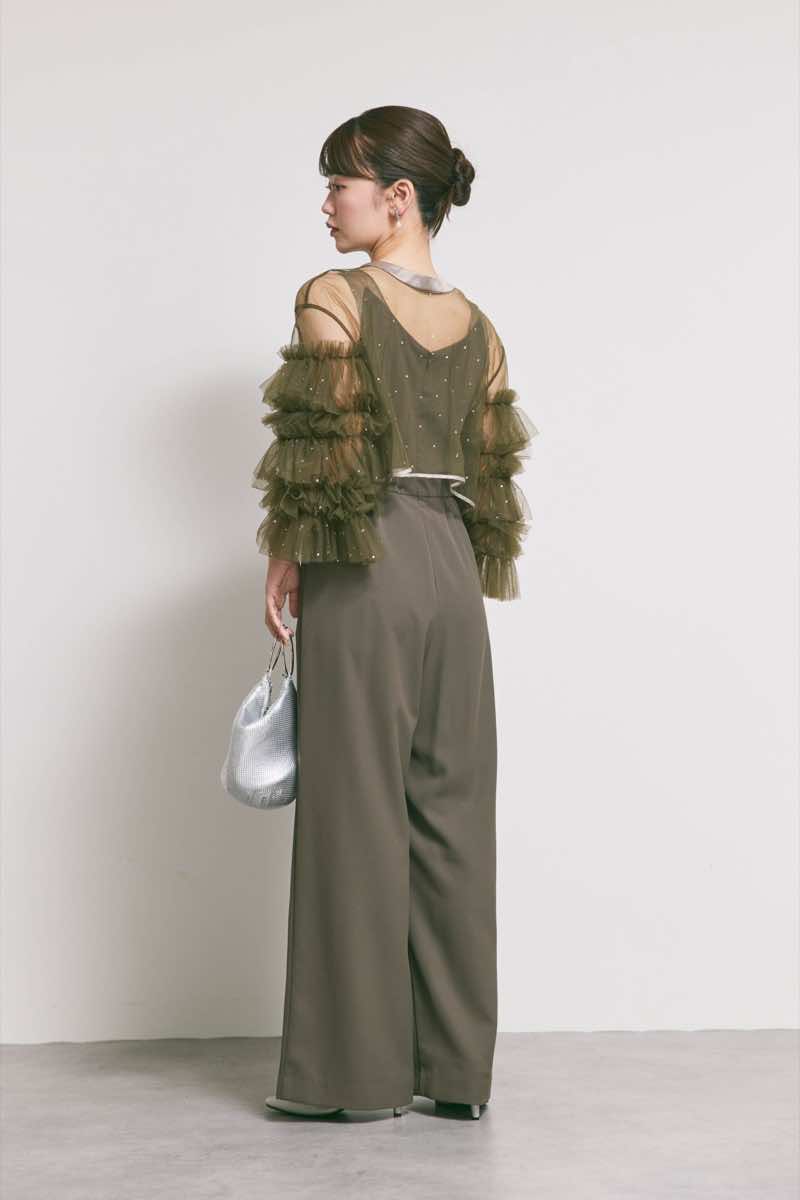 カーキのラッフルトップスパンツドレス