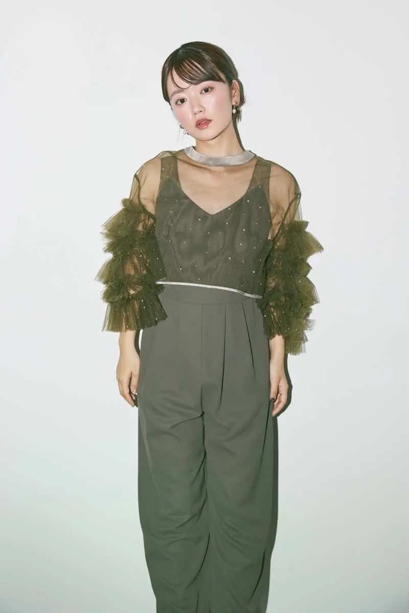 カーキのラッフルトップスパンツドレス