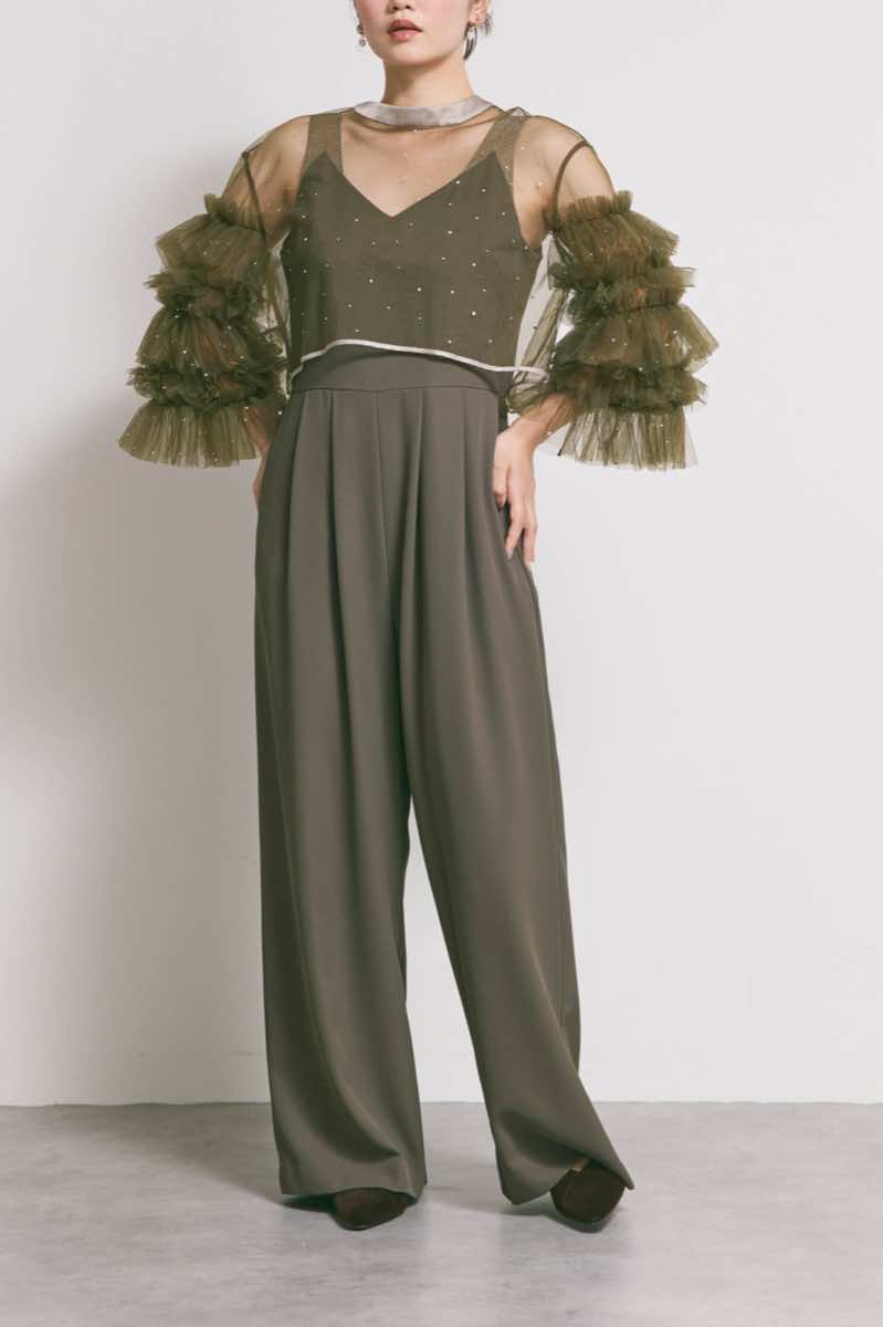 カーキのラッフルトップスパンツドレス