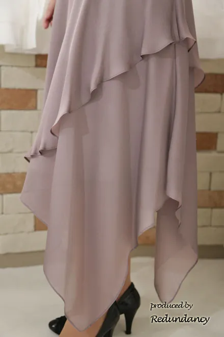 ラベンダーグレーの変形スカートロングドレス