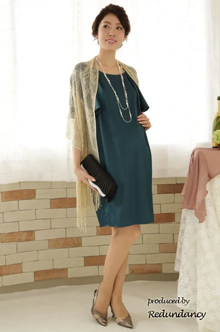 グリーンのラッフルスリーブミニ丈マタニティドレス