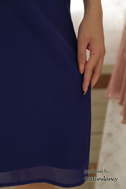 ブルーのフリルデザインスリーブミニ丈マタニティドレス