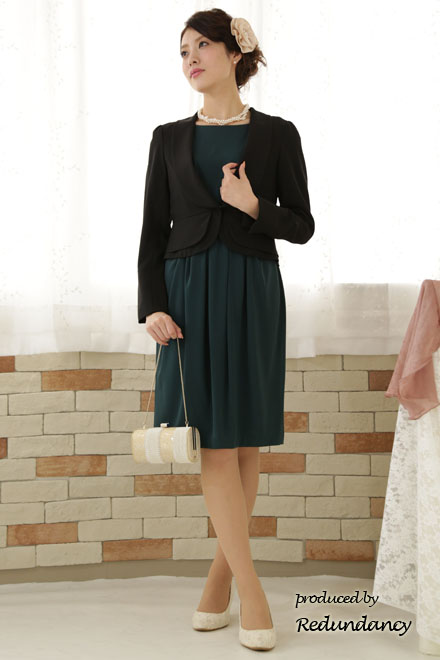 グリーンのハイウエストジャージー素材ワンピース