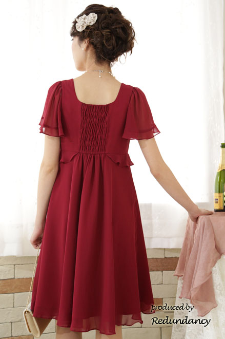 ワインレッドのハイウエスト切替フリルシフォンドレス