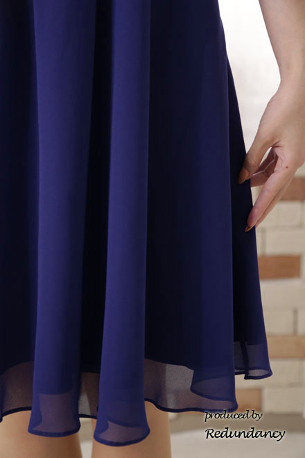 ロイヤルブルーのハイウエスト切替フリルシフォンドレス