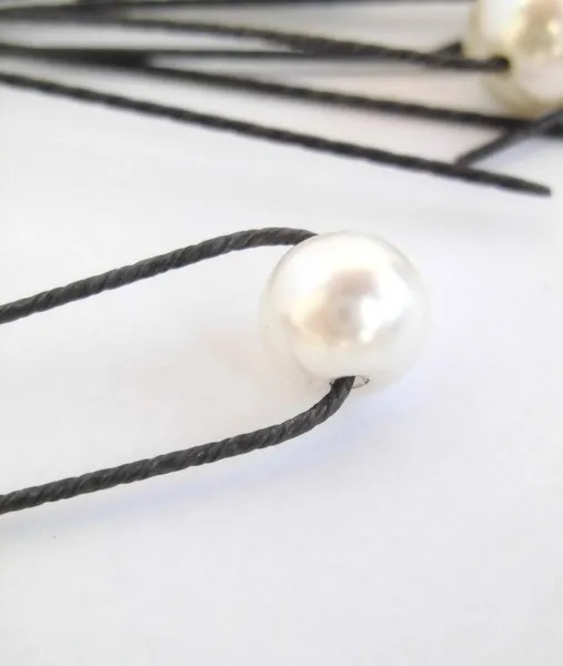 ホワイトミニパールのピン(10本セット)