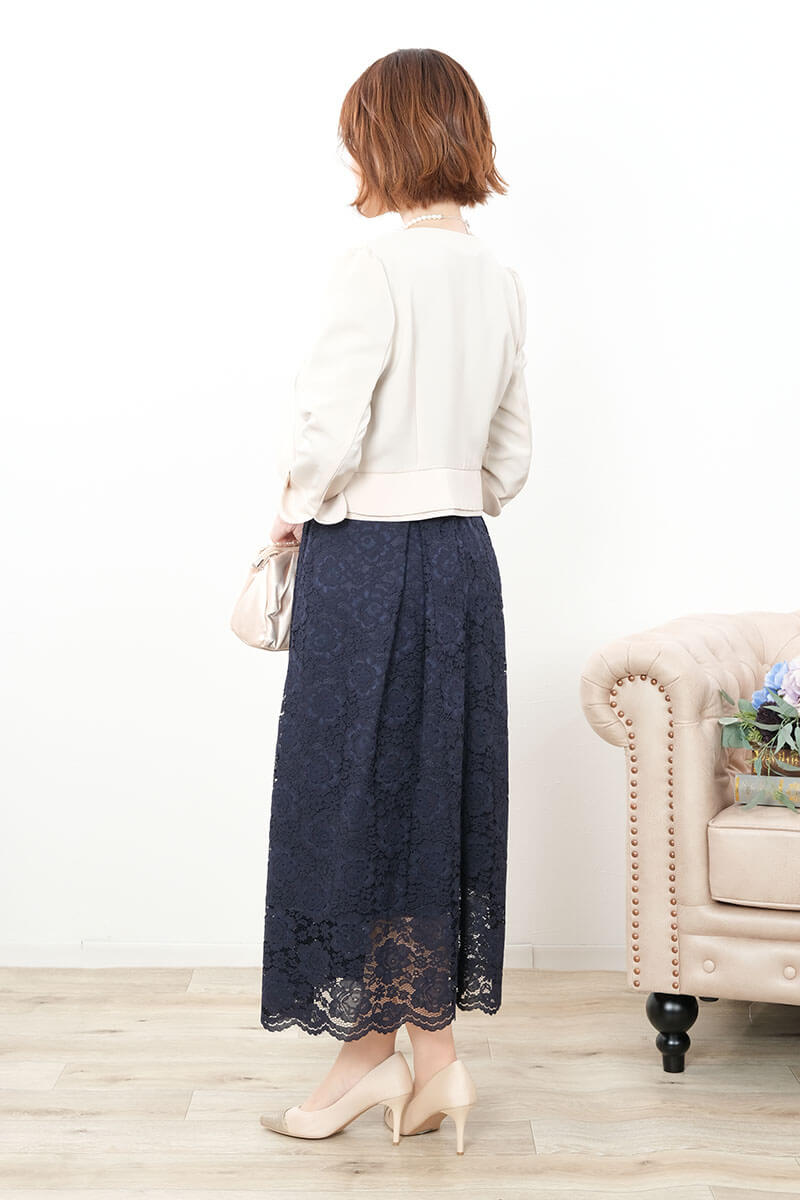 ネイビーの授乳口付きマタニティドレス