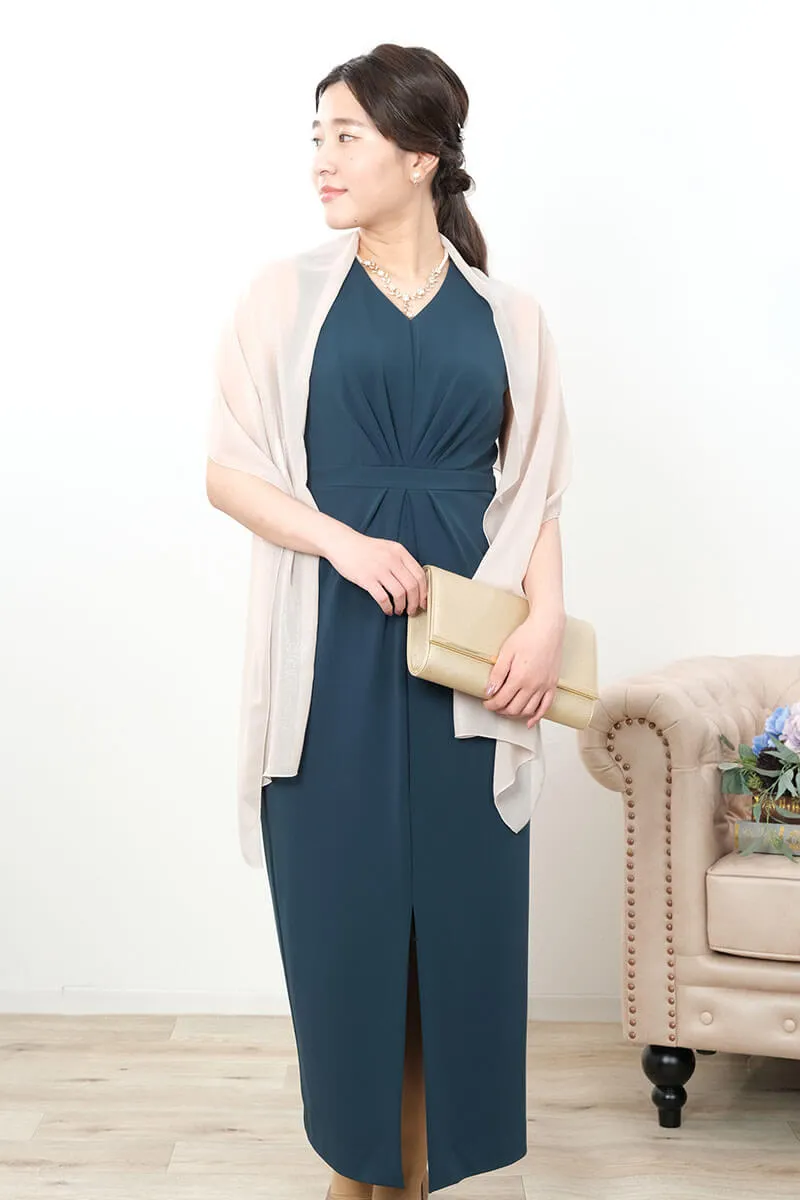 グリーンのフロントスリットVネックドレス