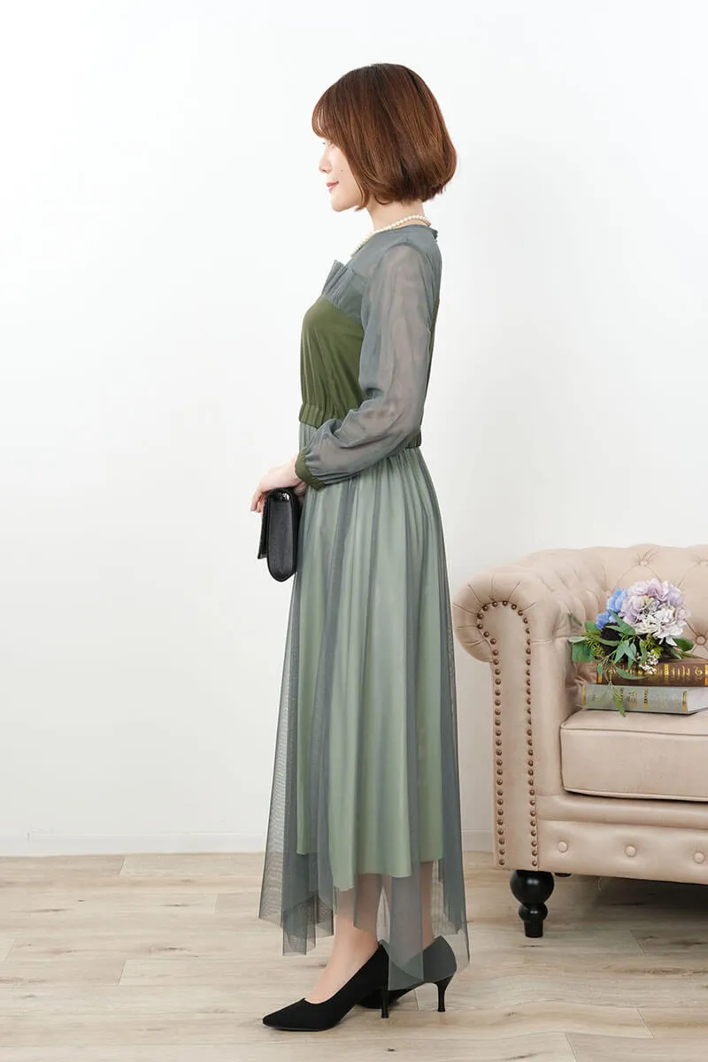 グリーンのフロントフリルチュールドレス