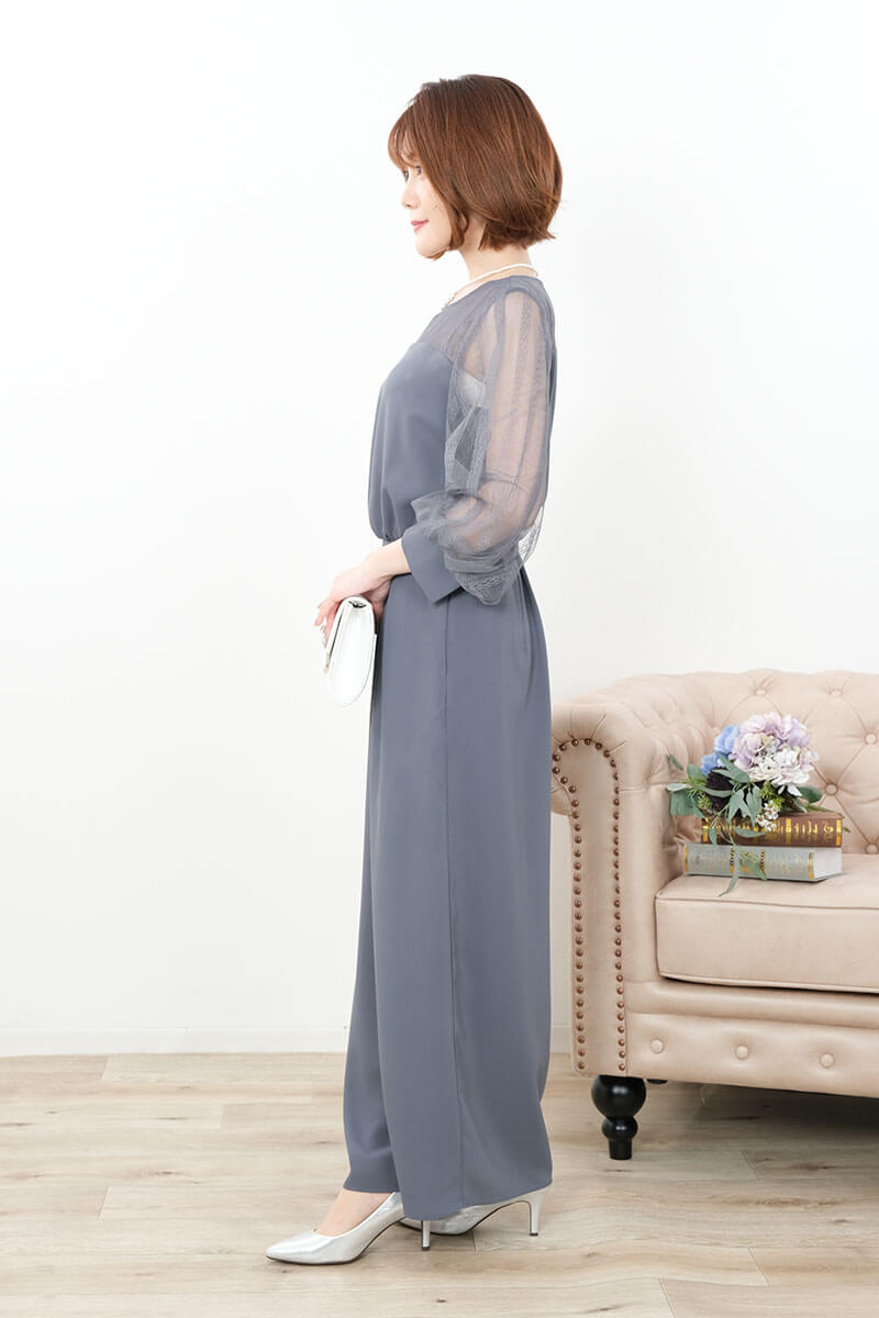 ダルブルーのボリュームレーススリーブパンツドレス